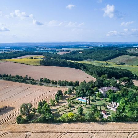 Au Mas Des Calmettes Bed & Breakfast Parisot  Luaran gambar