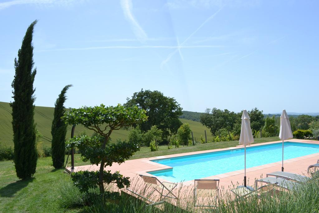 Au Mas Des Calmettes Bed & Breakfast Parisot  Luaran gambar