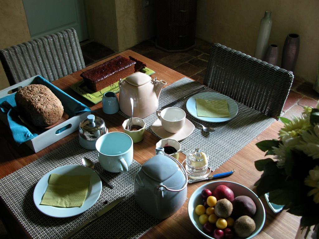 Au Mas Des Calmettes Bed & Breakfast Parisot  Luaran gambar
