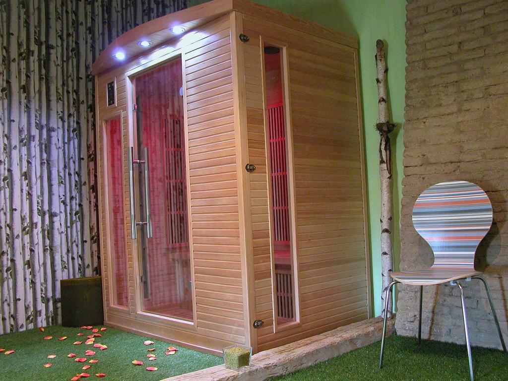 Au Mas Des Calmettes Bed & Breakfast Parisot  Luaran gambar