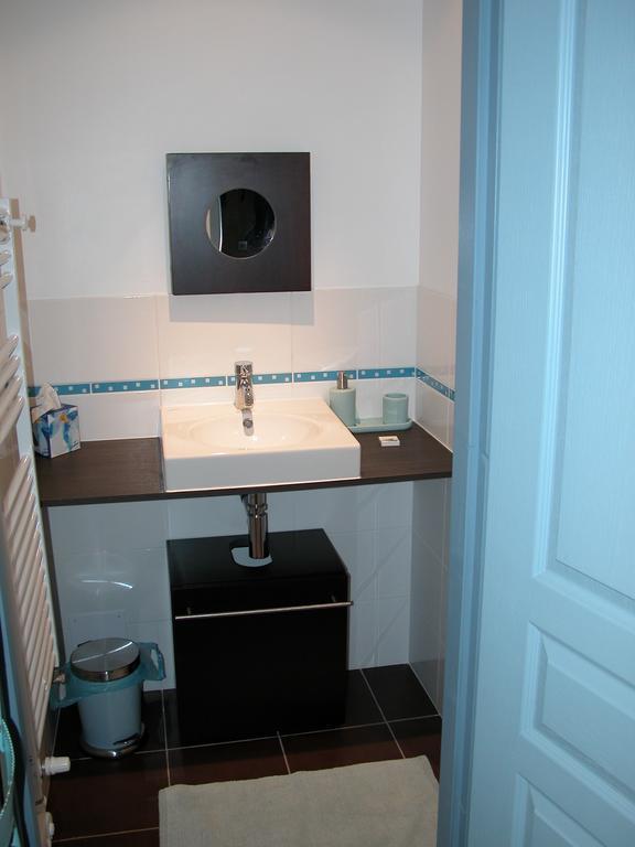 Au Mas Des Calmettes Bed & Breakfast Parisot  Bilik gambar