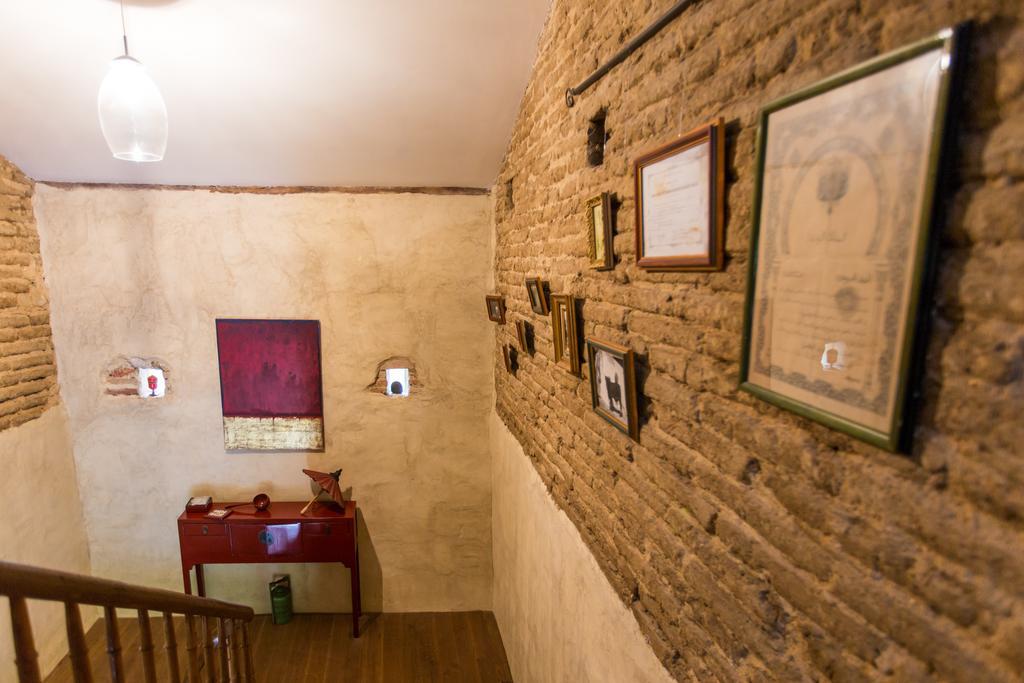 Au Mas Des Calmettes Bed & Breakfast Parisot  Luaran gambar